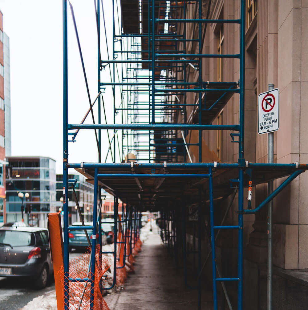 Signs You Need a Roofing Contractor